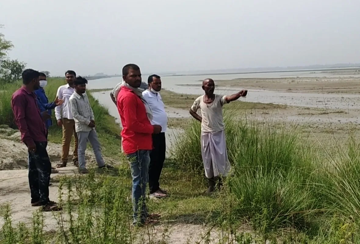 सपा नेता सिद्धार्थ ने रिंग बांध की मरम्मत के लिये राज्यपाल को भेजा ऑन लाइन ज्ञापन