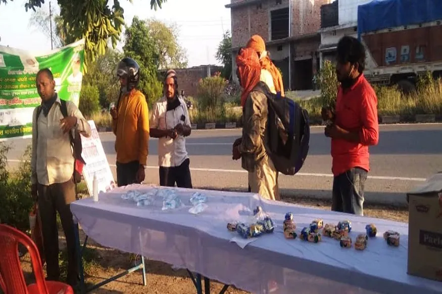 मजदूरों की सहायता में भाकियू का सहयोग जारी