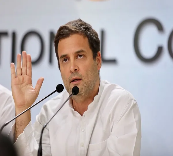 नेताओं की नजरबंदी पर राहुल गांधी ने सरकार से किया यह खास ‘आग्रह’