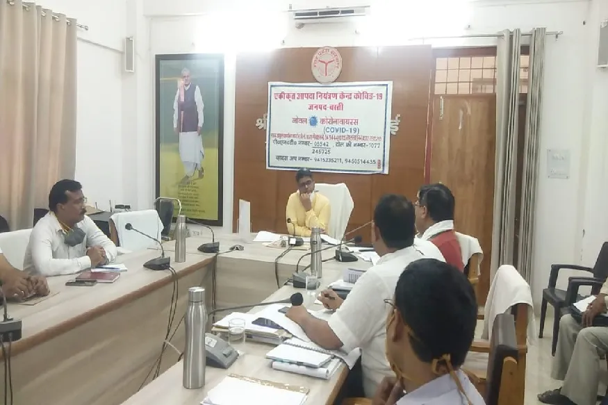 फिर से लय पकड़ेगी किसानों से जुड़ी योजनाएं, डीएम ने दिये निर्देश