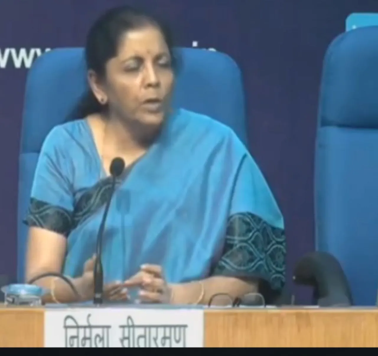 Economy Slow down पर वित्त मंत्री ने कहा – महंगाई नियंत्रण में