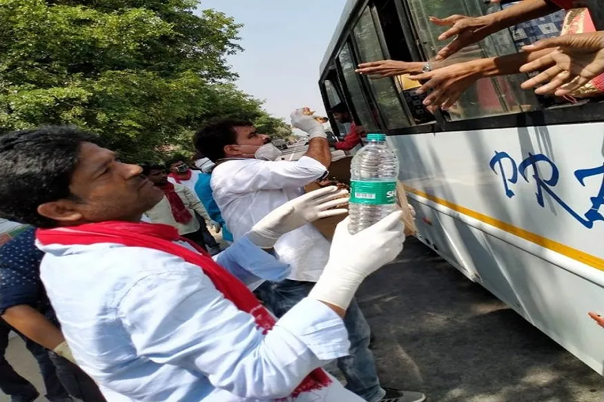 संकट के  समय मजदूरों से मुंह मोड़ लिया जिम्मेदारों ने- महेन्द्रनाथ यादव