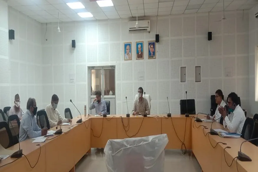 मंडलायुक्त का सख्त निर्देश, बस्ती, संतकबीरनगर और सिद्धार्थनगर में पर्यटन विकास के काम में लायें तेजी