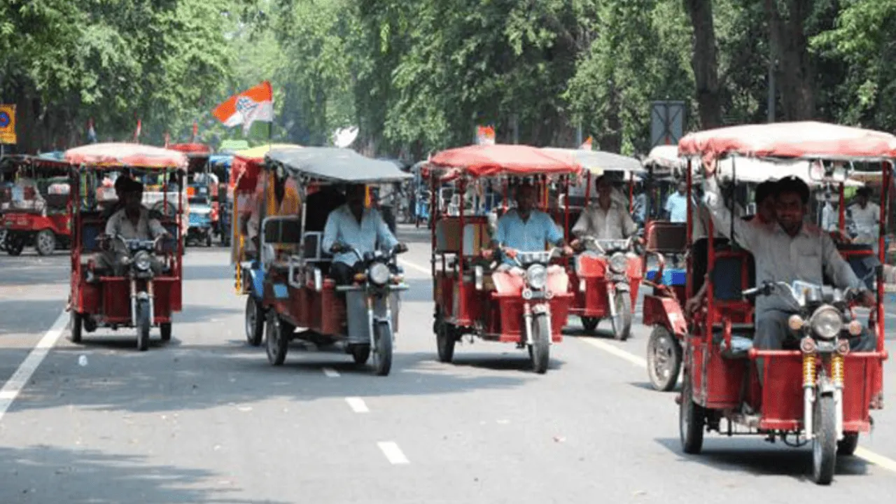 यूपी में ई-रिक्शा चालकों के लिए बड़ी खबर, इन पाँच जोन  में चलेंगे ई-रिक्शा, रेलवे स्टेशन होगा केंद्र