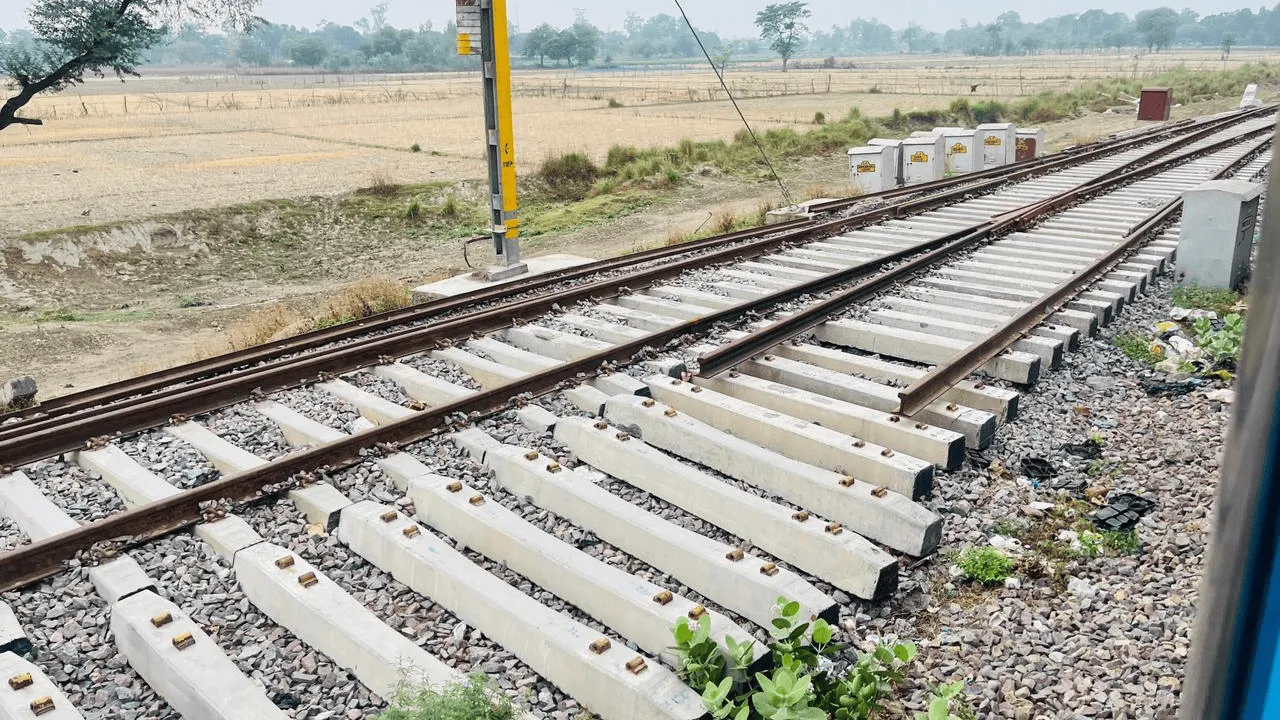 यूपी में इस जगह बिछ सकती है नई रेल लाइन, आसान हो जायेगा सफ़र