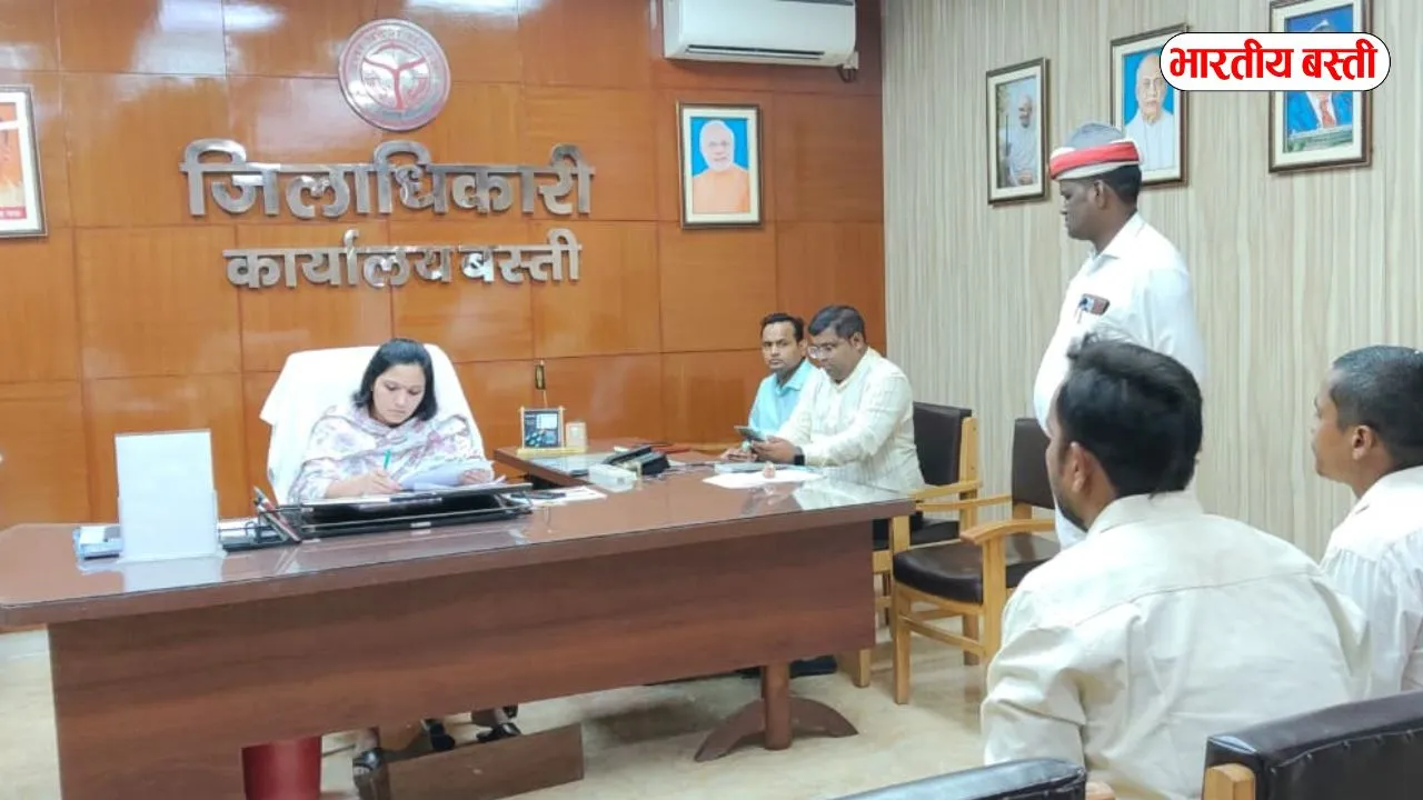 बस्ती की नई डीएम कृत्तिका ज्योत्सना एक्शन में, बोलीं, बिना समाधान फाइल बंद नहीं होगी