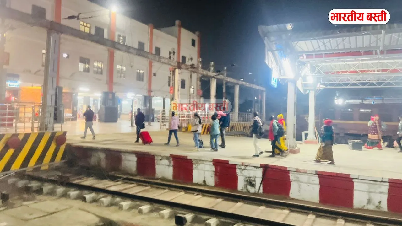 UP के दो बड़े स्टेशनों पर ट्रेनों के प्लेटफॉर्म में बदलाव, देखें सभी ट्रेनों की लिस्ट