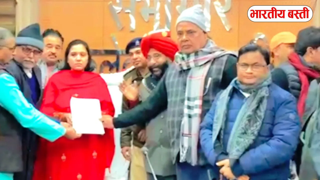 बस्ती में बिगड़ते माहौल पर चर्चा, प्रशासन को सौंपा गया ज्ञापन