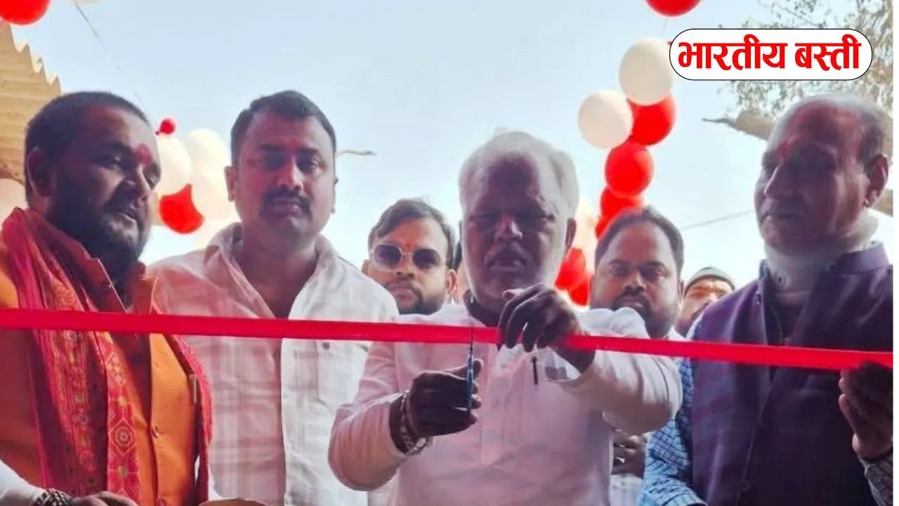 Basti News: मटका रेस्टोरेन्ट के उद्घाटन अवसर पर जरूरतमंदों को कराया निःशुल्क भोजन