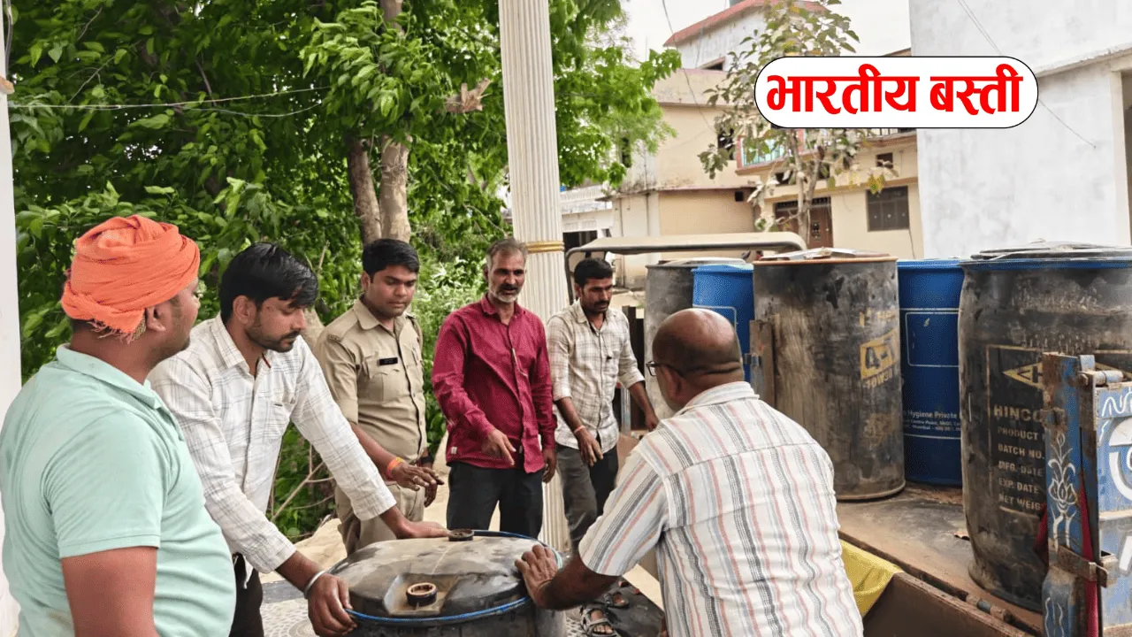 यूपी के देवरिया में छापा, 3500 लीटर अवैध डीजल बरामद, दो पर FIR