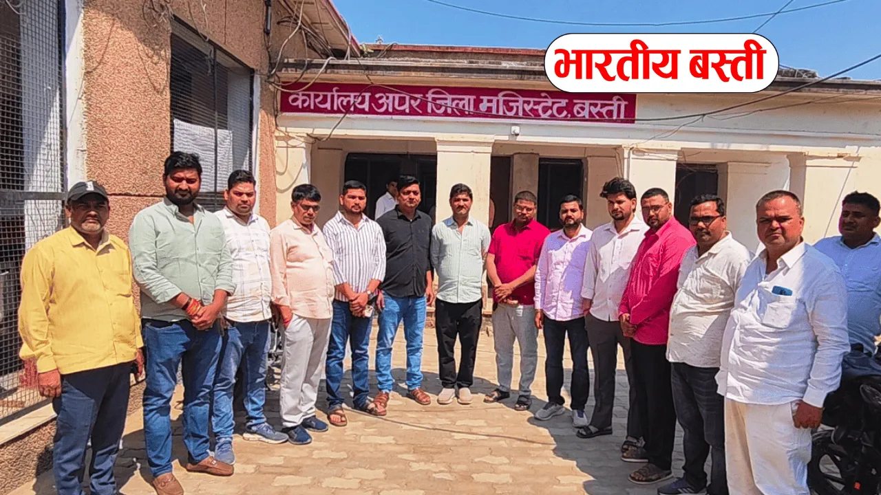 बस्ती में टोल के नाम पर डबल वसूली! 30 KM में 2 प्लाजा से ट्रक चालकों में गुस्सा