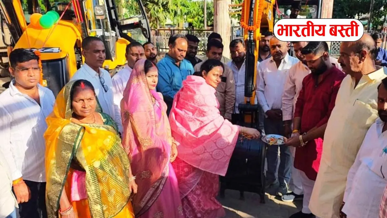 बस्ती नगर पालिका को मिले एक जेसीबी, एक पोकलैण्ड, सफाई और विकास कार्य होंगे आसान