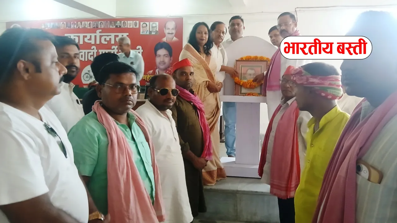 'छोटे लोहिया' जनेश्वर मिश्र की जयंती पर सपा ने किया याद, बोले- आखिरी सांस तक रहे समाजवादी