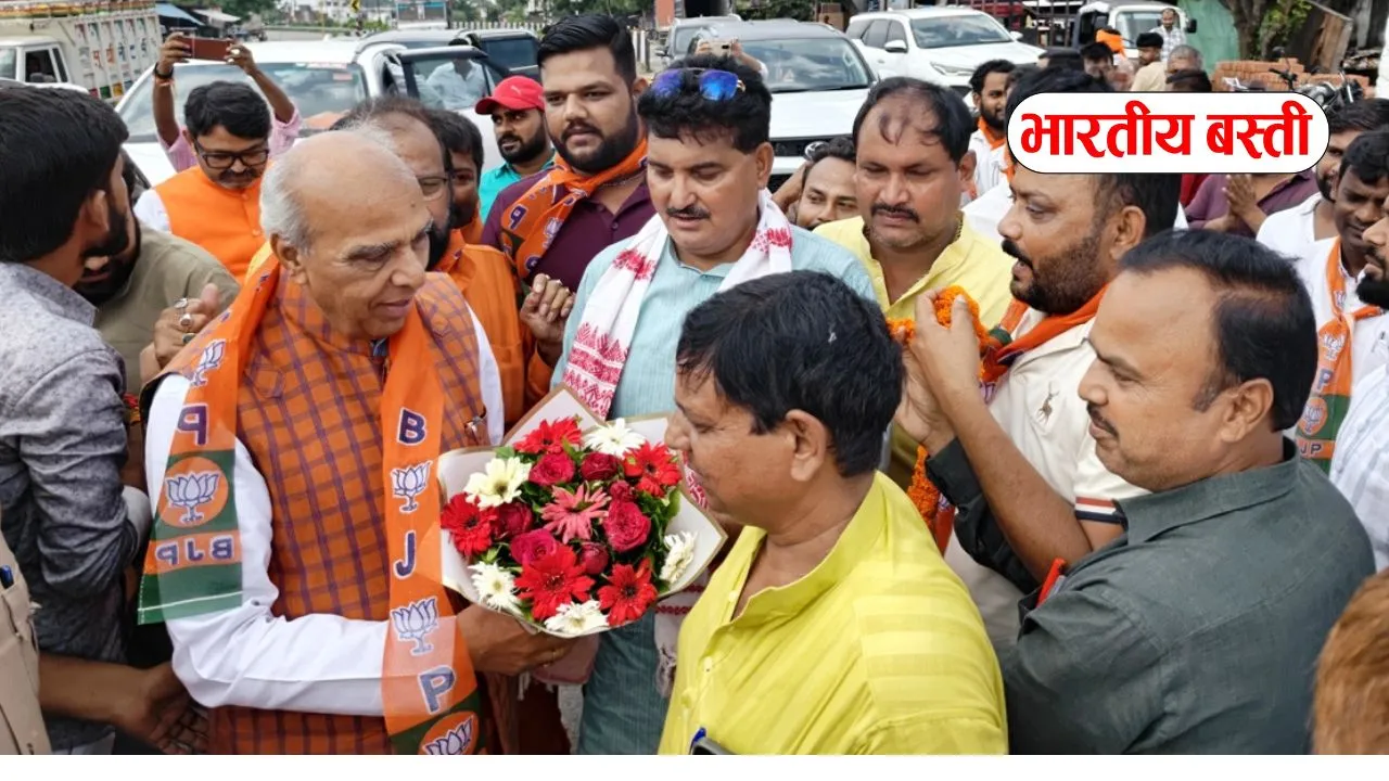 सांसद रत्न पुरस्कार लेकर बस्ती पहुंचे जगदम्बिका पाल, मुरादीपुर में हुआ जोरदार स्वागत
