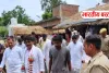 बस्ती के शहीद अग्निवीर के घर पहुंचे सपा विधायक, परिवार को सौंपा ₹1 लाख का सहयोग