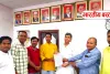 RTE से पहले नियुक्त शिक्षकों को TET से छूट की मांग, सांसद को सौंपा ज्ञापन
