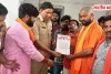बस्ती में विश्व हिंदू महासंघ ने ASP को दिया पत्र, मनोज सिंह पर छवि धूमिल करने का आरोप