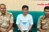 बस्ती: डॉ. वीके वर्मा को अस्पताल में किया नजरबंद, नियमितीकरण और समान वेतन के लिए लखनऊ जा रहे थे