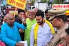 UPI शुल्क के विरोध में व्यापारी सड़क पर, PM के नाम सौंपा ज्ञापन; 2000 रुपये से ऊपर के भुगतान पर प्रस्तावित चार्ज वापस लेने की मांग