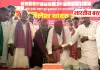 समाजवादियों ने सपा प्रमुख अखिलेश यादव के जन्म दिन पर केक काटकर साझा किया खुशियां