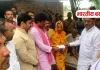 बस्ती में युवक की मौत पर पीड़ित परिवार से मिले सपा विधायक, ₹50 हजार की मदद; बोले- पुलिस ने विवेक दिखाया होता तो मनीष जिंदा होता