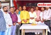 बस्ती में शिक्षामित्रों का प्रदर्शन, 6 सूत्रीय मांगों को लेकर मुख्यमंत्री को सौंपा ज्ञापन