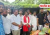 वायरल वीडियो के बाद अर्पित पाण्डेय की मदद को आगे आए समाजसेवी, घर पहुंचकर दी आर्थिक सहायता