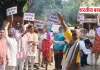 बस्ती में वोट चोरी के आरोप पर कांग्रेस का प्रदर्शन, मुख्य निर्वाचन आयुक्त का पुतला फूंका