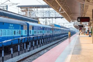 यूपी के इस रेलवे स्टेशन का डीआरएम ने किया निरीक्षण, जल्द शुरू हो सकती है नई ट्रेन सेवा