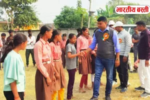 Basti: हर्रैया ब्लॉक में बेसिक बाल क्रीड़ा प्रतियोगिता—ललिता, सौरभ, शिवा बने स्टार खिलाड़ी