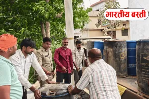 यूपी के देवरिया में छापा, 3500 लीटर अवैध डीजल बरामद, दो पर FIR