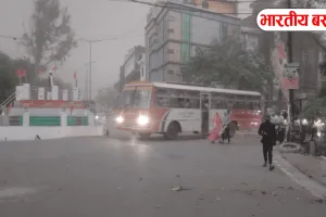 यूपी के इन जिलों में बारिश और बिजली गिरने की चेतावनी, देखें अपने जिले का हाल