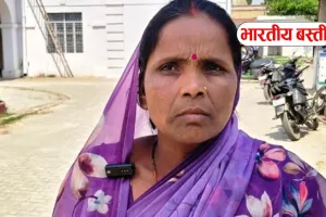 बस्ती में दलित महिला की जमीन पर कब्जे का आरोप, SP से लगाई गुहार