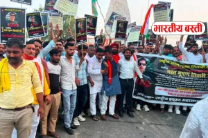 भरत तिवारी की स्मृति में छावनी में कैंडल मार्च, निष्पक्ष जांच और कार्रवाई की मांग