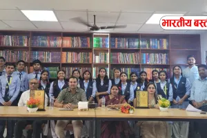 गांधी जयंती पर लिटिल फ्लावर स्कूल में हुई वाद-विवाद प्रतियोगिता, विद्यार्थियों ने रखे तर्कपूर्ण विचार