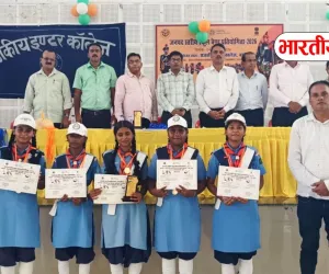 बस्ती में स्कूल बैंड की धुन पर दिखा दम, बालक-बालिका वर्ग में ये टीमें बनीं विजेता