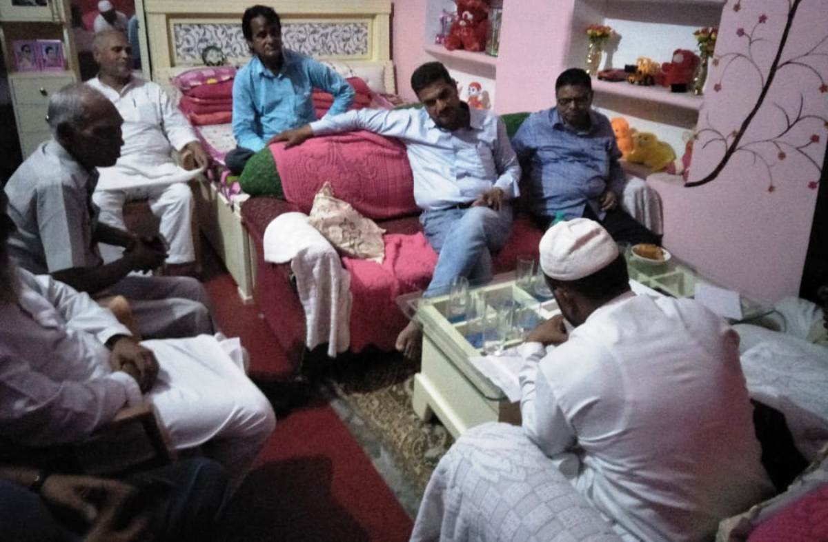 शेरे नशिस्त, काव्य गोष्ठी मत सुनायें शायरी दरबार में