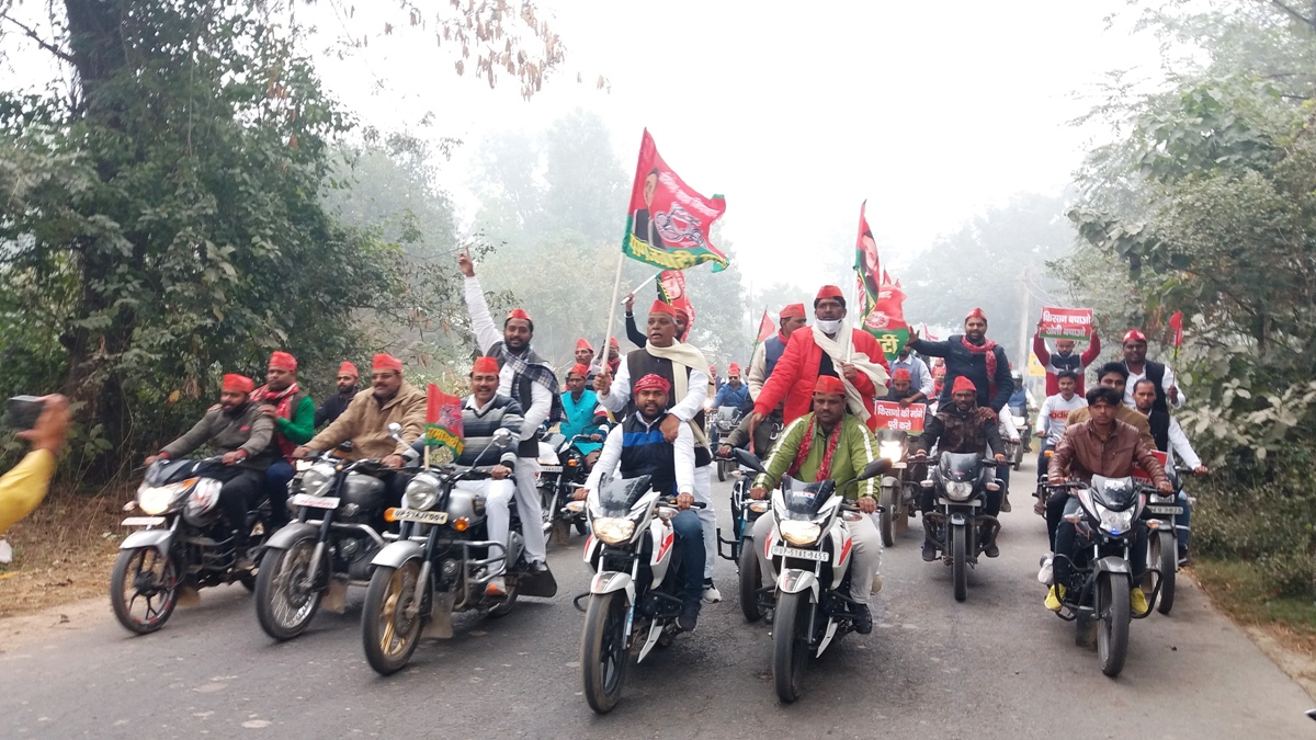 Kisan Andolan के समर्थन में सपा, महेंद्र बोले- किसानों का विश्वास जीते सरकार