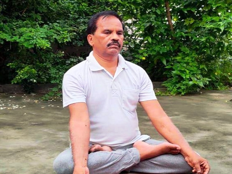 योग को जीवन का हिस्सा बनायें- दयाराम चौधरी