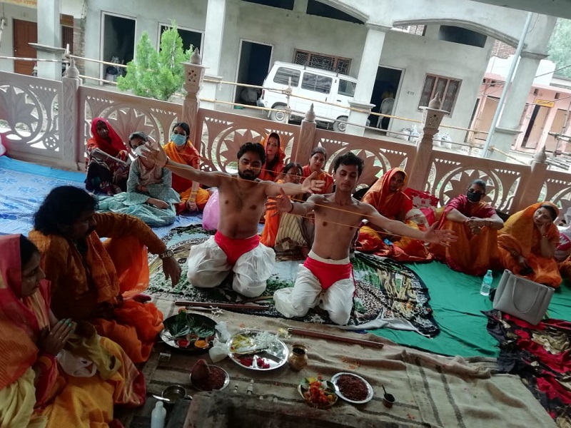 गायत्री शक्तिपीठ बस्ती पर सादगी के साथ मना गंगा दशहरा