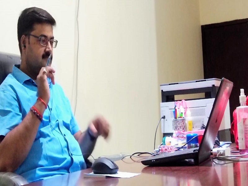 वित्तविहीन शिक्षकों को वेतन देकर सम्मान से जीने का अधिकार दे सरकार: संजय द्विवेदी