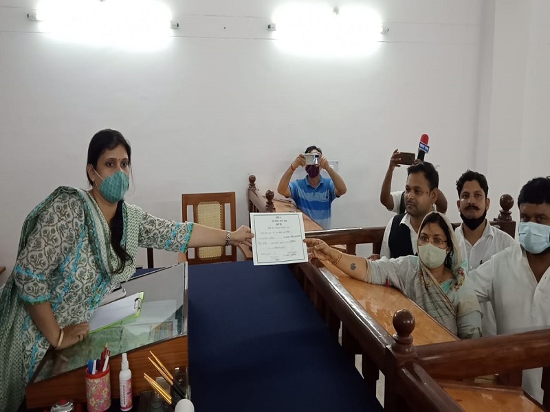 Block Pramukh Chunav: दुबौलिया की ब्लॉक प्रमुख के पति को भेजा जेल, रुधौली में पूर्व विधायक समेत 8 पर डकैती का केस दर्ज