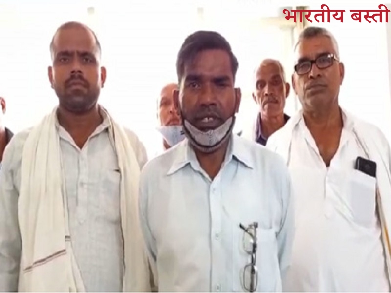 बस्ती के गौर में बिना स्कूल की बाउंड्री बनवाये निकाल लिए लाखों रुपये