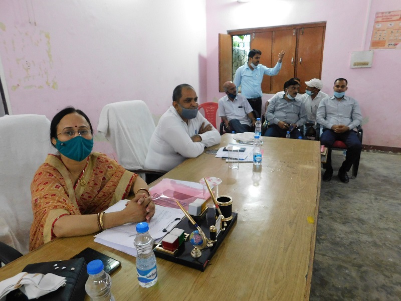 Nagar Palika Basti: नगर पालिका बोर्ड की बैठक में 82 करोड़ छः लाख 16 हजार का बजट पास