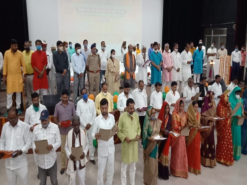 बस्ती में Zila Panchayat Adhyaksh पद के लिए संजय चौधरी को क्यों लेनी पड़ी दो बार शपथ? जानें यहां