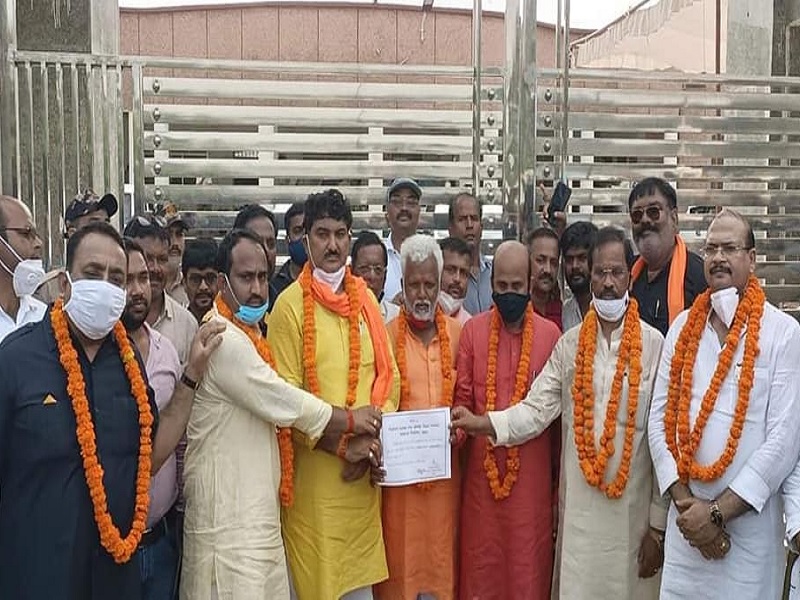 Zila Panchayat Chunav 2021: बस्ती में ताकत बनकर उभरे संजय, सही निकला महेश शुक्ल का दावा, सपा हुई अलग-थलग