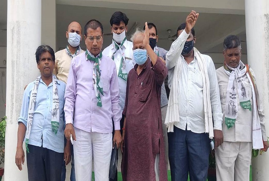 राष्ट्रीय लोकदल ने पूरे प्रदेश में किसान क्रांति दिवस मनाया