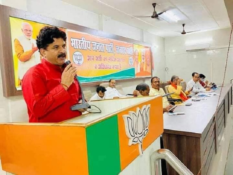 भाजपा जिलाध्यक्ष महेश शुक्ल की मौखिक शिकायत पर गोटवा में अस्पताल की जांच
