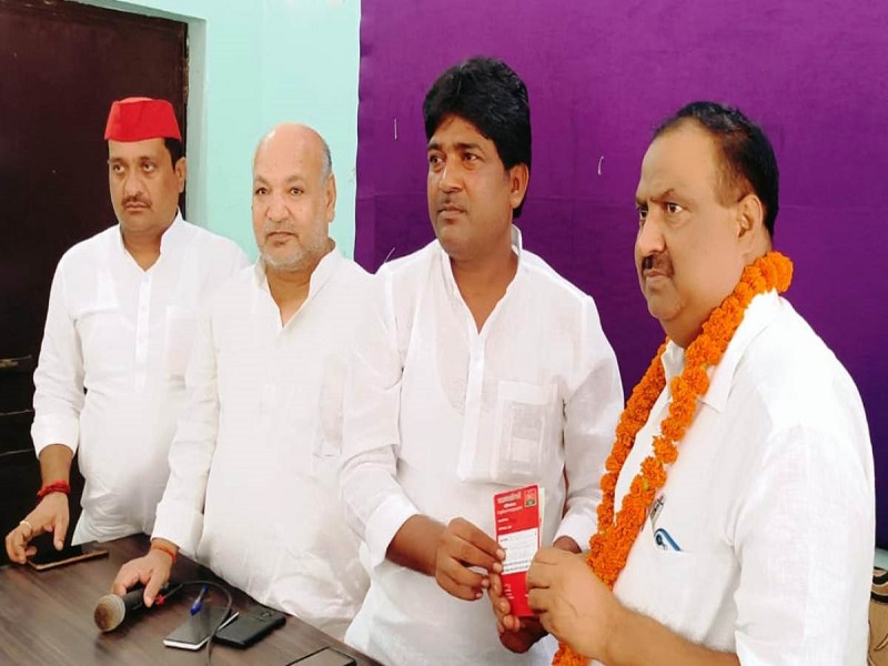 प्रसपा जिलाध्यक्ष रामकेवल यादव समर्थकों के साथ सपा में शामिल