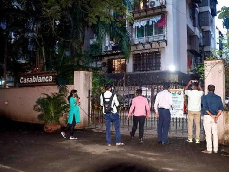 अभिनेता सोनू सूद के घर तीसरे दिन इनकम टैक्स की दबिश